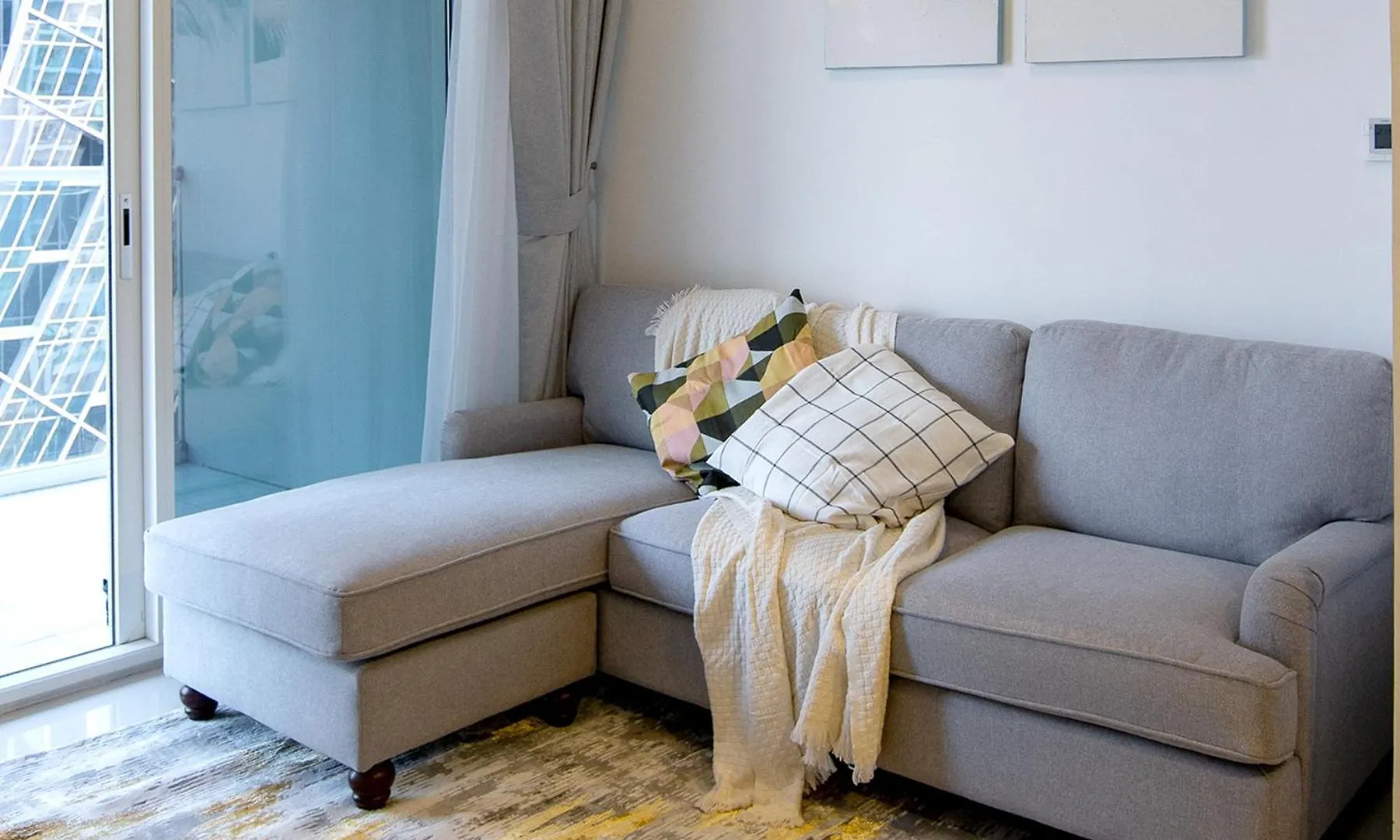 Vera Residence 1 Bedroom Apartment - Business Bay Dubai